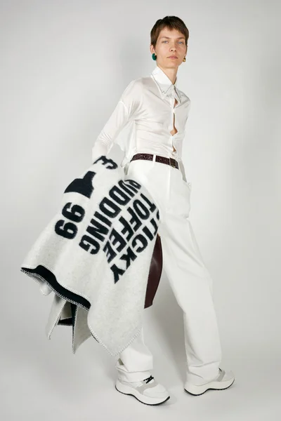 Look 29